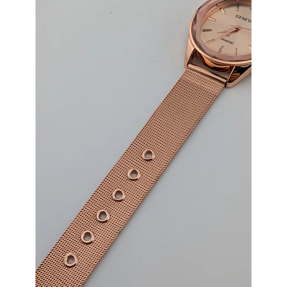 Geneva Watch Women 34mm Case Rose‎ Gold Mesh Metal Band- New Battery
